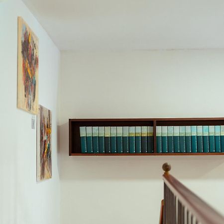 הוילה קטאניה Monserrato House מראה חיצוני תמונה