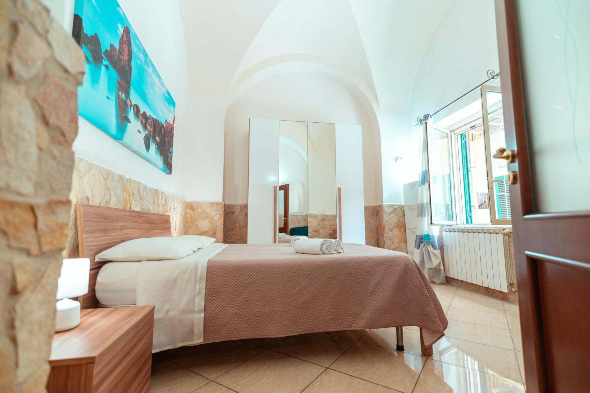 הוילה קטאניה Monserrato House מראה חיצוני תמונה
